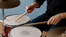 Jazz Drum Lessons That Build Real-World Time, Touch, and Taste